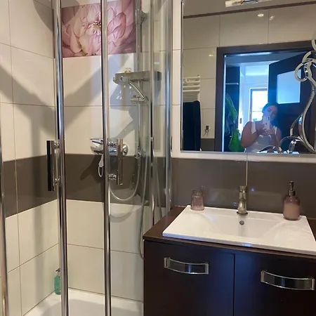 Morena 53m Prywatny Parking Apartman *