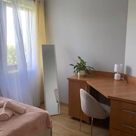 Morena 53m Prywatny Parking Гданьск