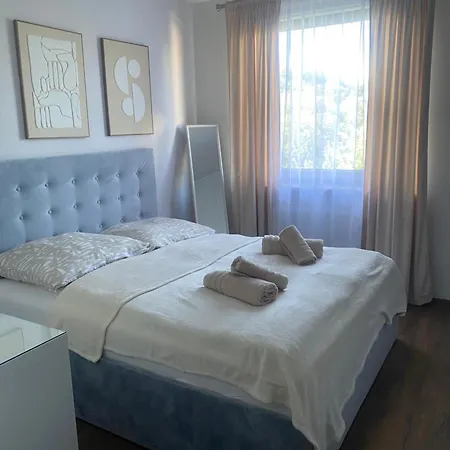 Morena 53m Prywatny Parking Apartman *